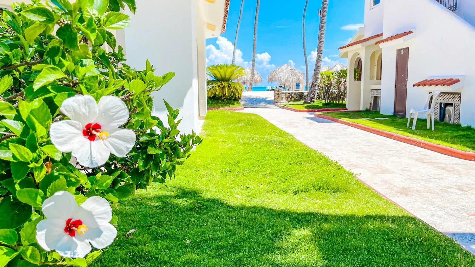 Resort Tropical Villas Beach Club And Spa Bavaro Beach With Wifi Parking Bbq Punta Cana