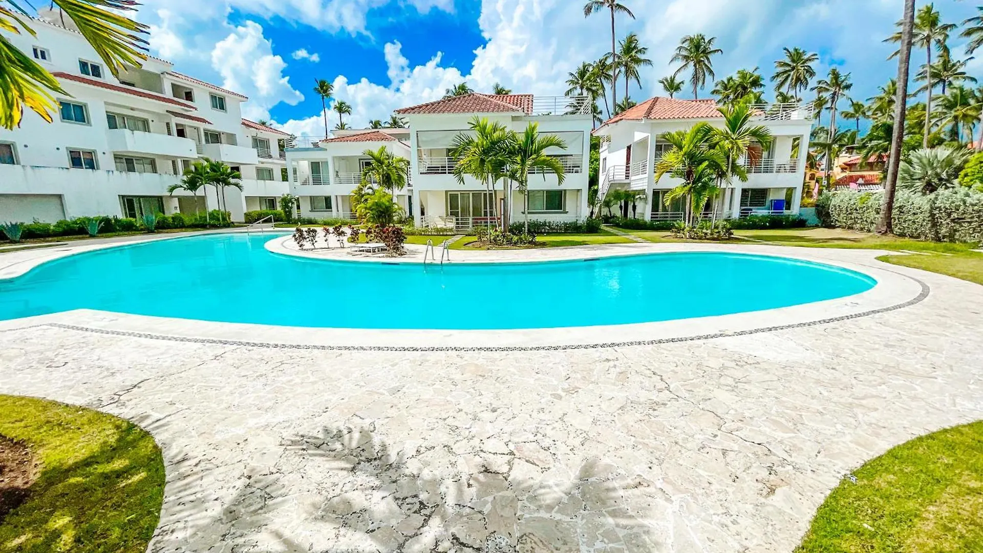 *****  Resort Tropical Villas Beach Club And Spa Bavaro Beach With Wifi Parking Bbq Punta Cana Dominican Republic