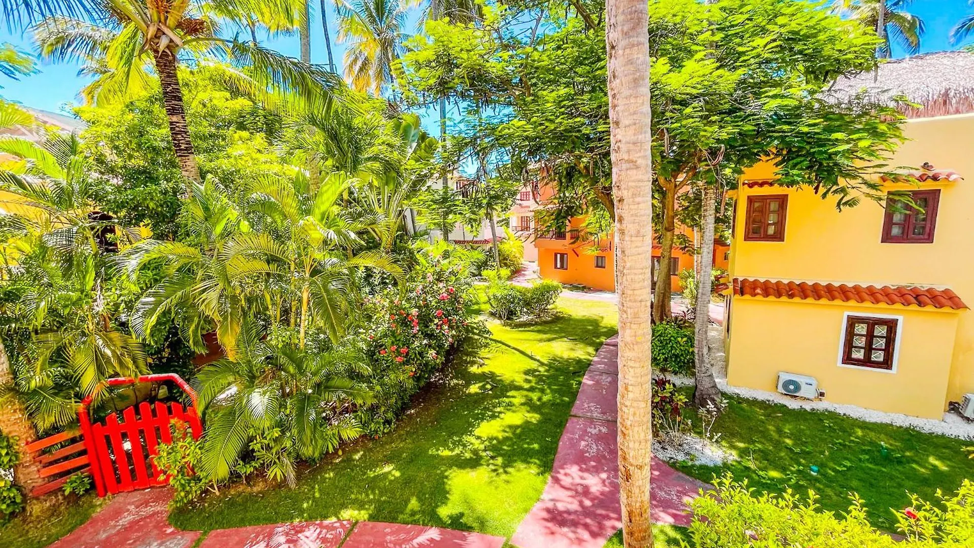 Resort Tropical Villas Beach Club And Spa Bavaro Beach With Wifi Parking Bbq Punta Cana 5*,
