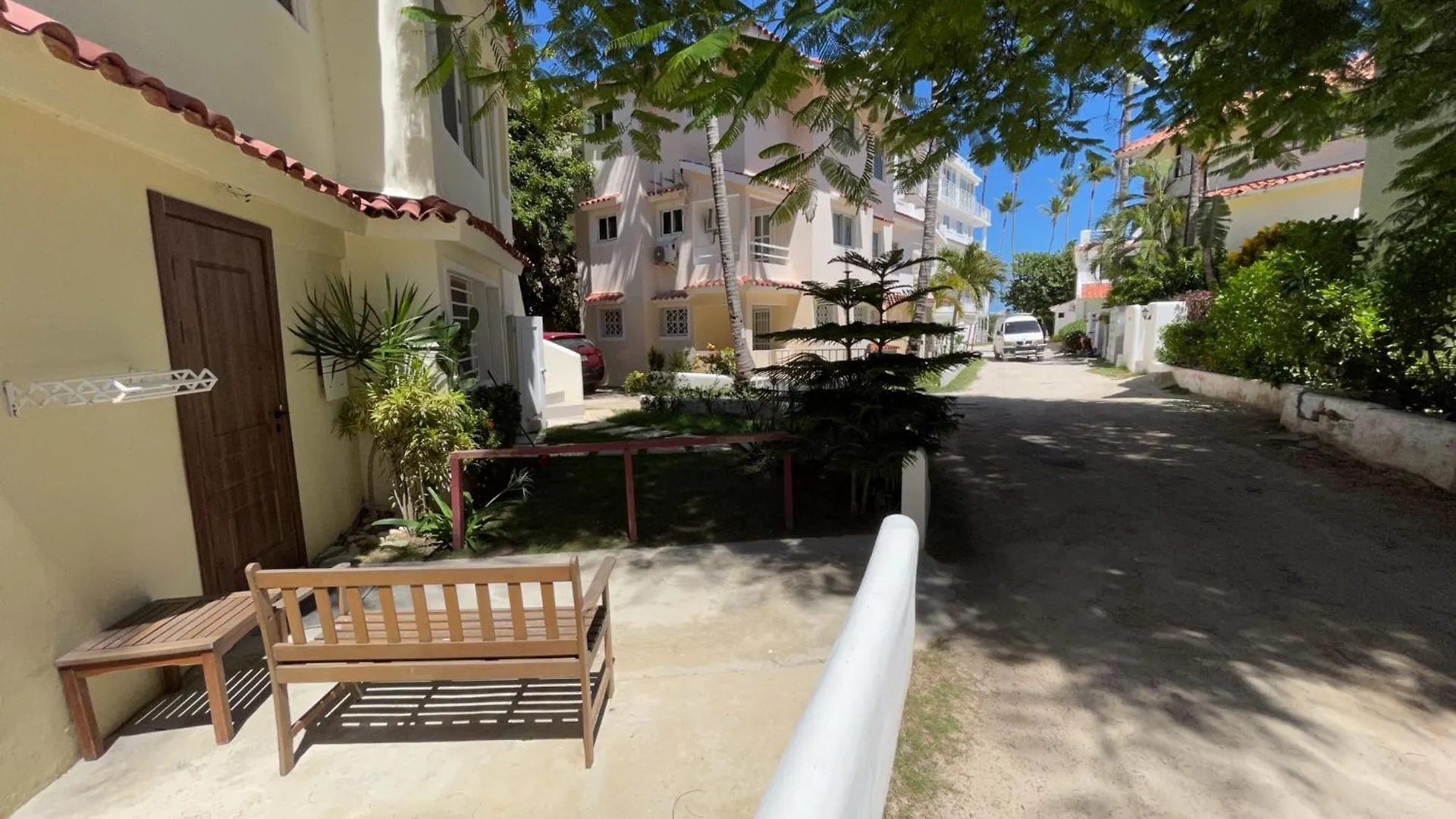 Resort Tropical Villas Beach Club And Spa Bavaro Beach With Wifi Parking Bbq Punta Cana
