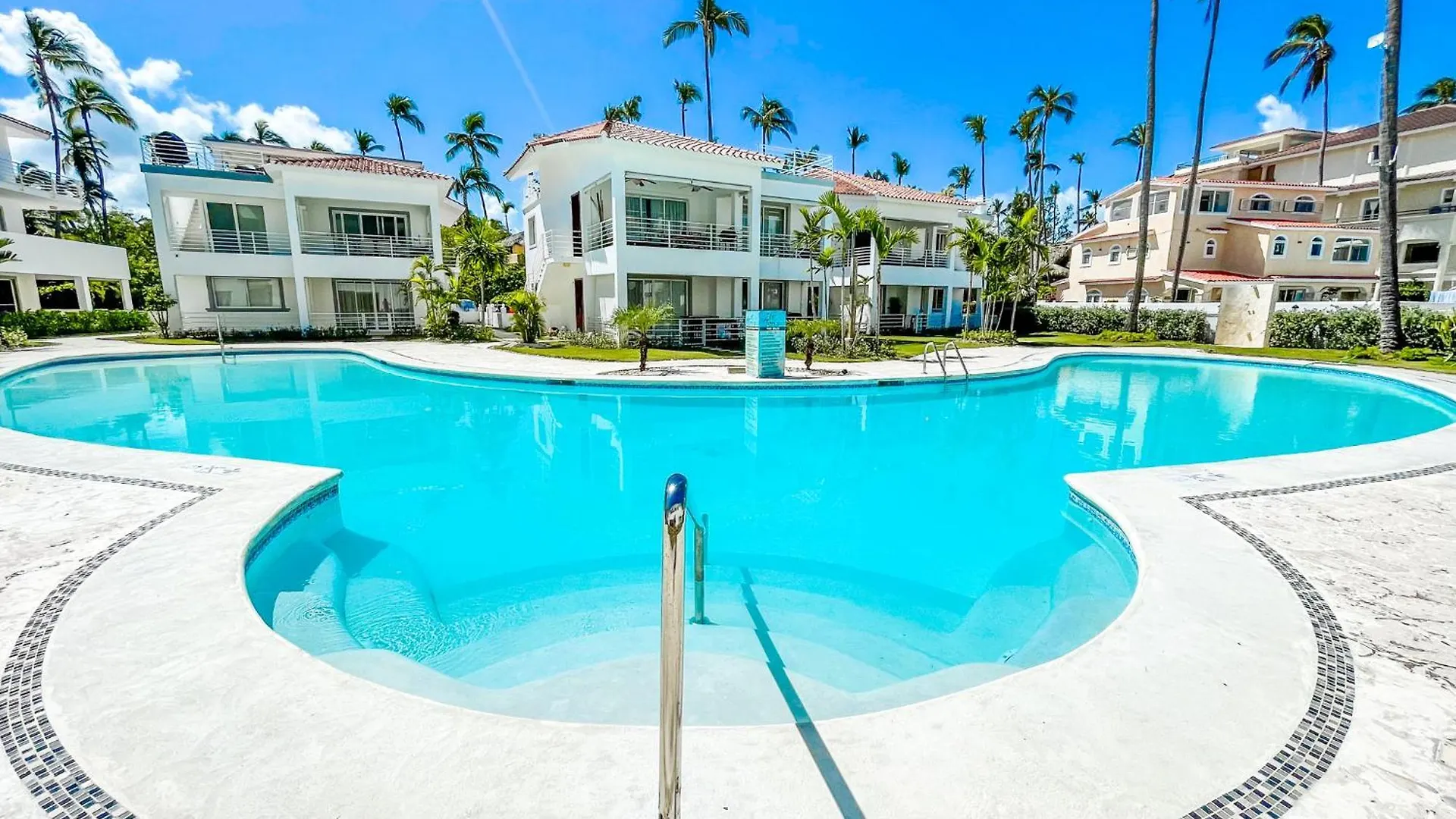Resort Tropical Villas Beach Club And Spa Bavaro Beach With Wifi Parking Bbq Punta Cana
